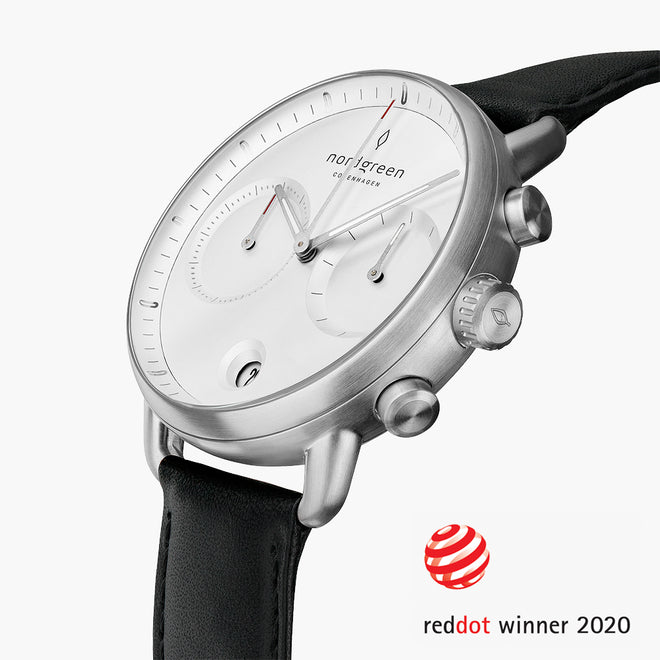 PI42SILEBLXX &Pioneer kronograf ur i sølv - hvid skive - sort læder urrem