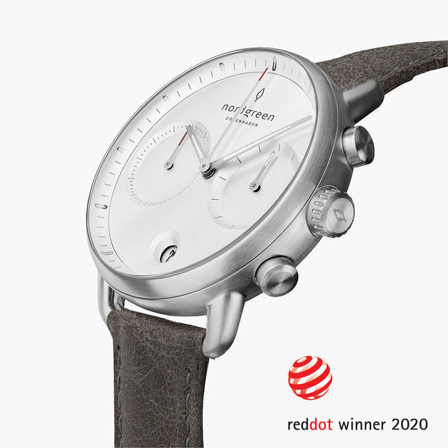 PI42SILEGRXX &Pioneer kronograf ur i sølv - hvid skive - patina grå læder urrem