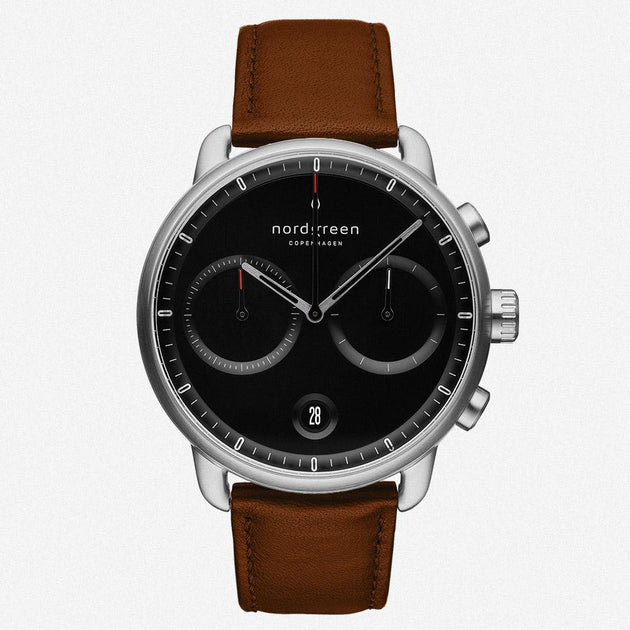 PI42SILEBRBL &Pioneer kronograf ur i sølv - sort skive - brun læder urrem
