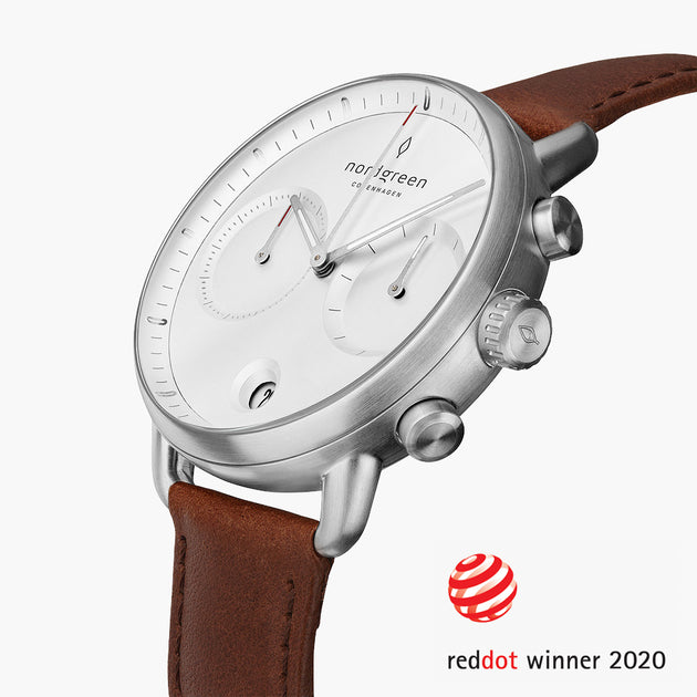 PI42SILEBRXX &Pioneer kronograf ur i sølv - hvid skive - brun læder urrem